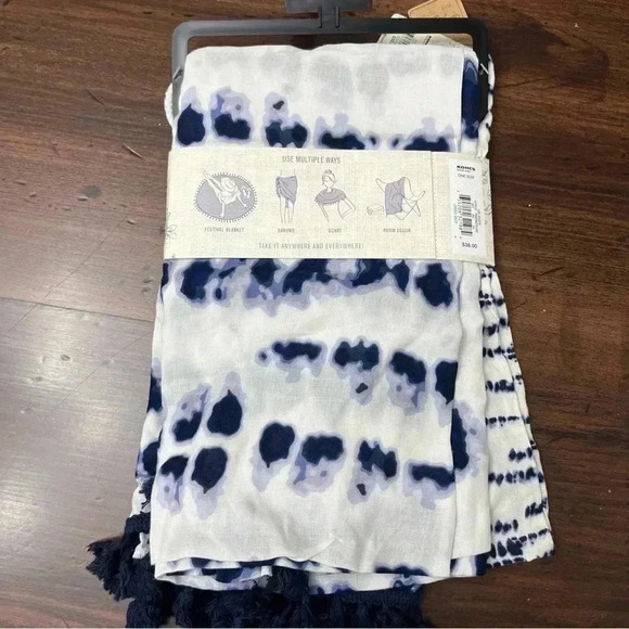 2/$12 Mudd Round Festival Wrap With Pouch Multiple Uses Sarong Blanket Scarf - Picture 4 of 7